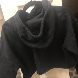 ALO Yoga Sweaters - Gorgeous Alo sweatshirt ALO Yoga Sweaters - Gorgeous Alo sweatshirt